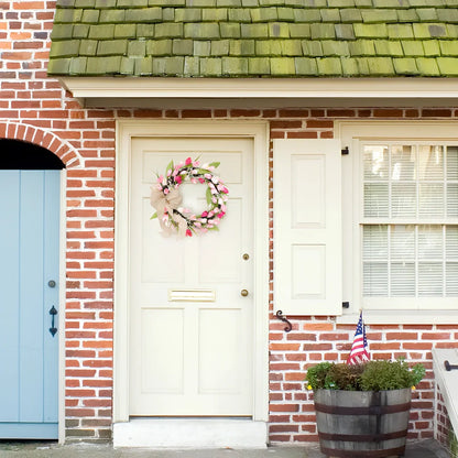 Two-colour tulip wreath measuring 45cm diameter with 11cm depth, seasonal floral garland for Valentine's Day and Easter decoration