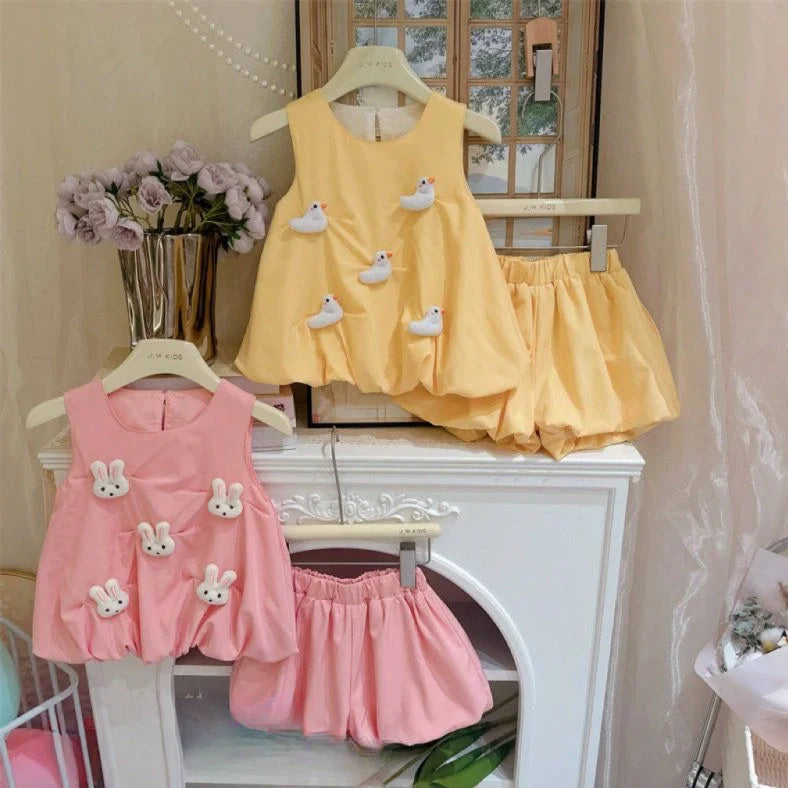 Sleeveless bud-shaped pants suit three-dimensional doll in pink or yellow cotton with cartoon style