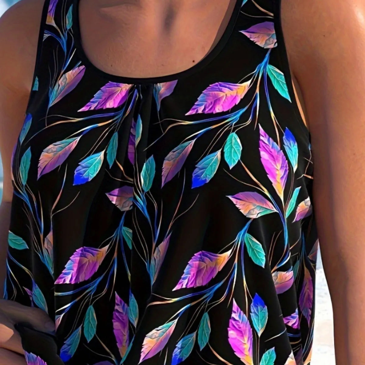 Women's pure colour two-piece swimsuit set with top and shorts in polyester fabric