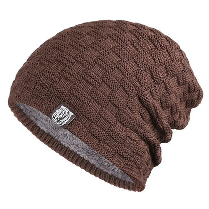 Tiger Label fleece warm men's hat in black, knitted cotton unisex beanie with fleece lining.