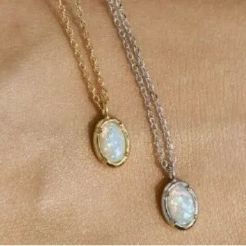 Oval jelly opal pendant necklace in 925 silver with gold or white gold plating