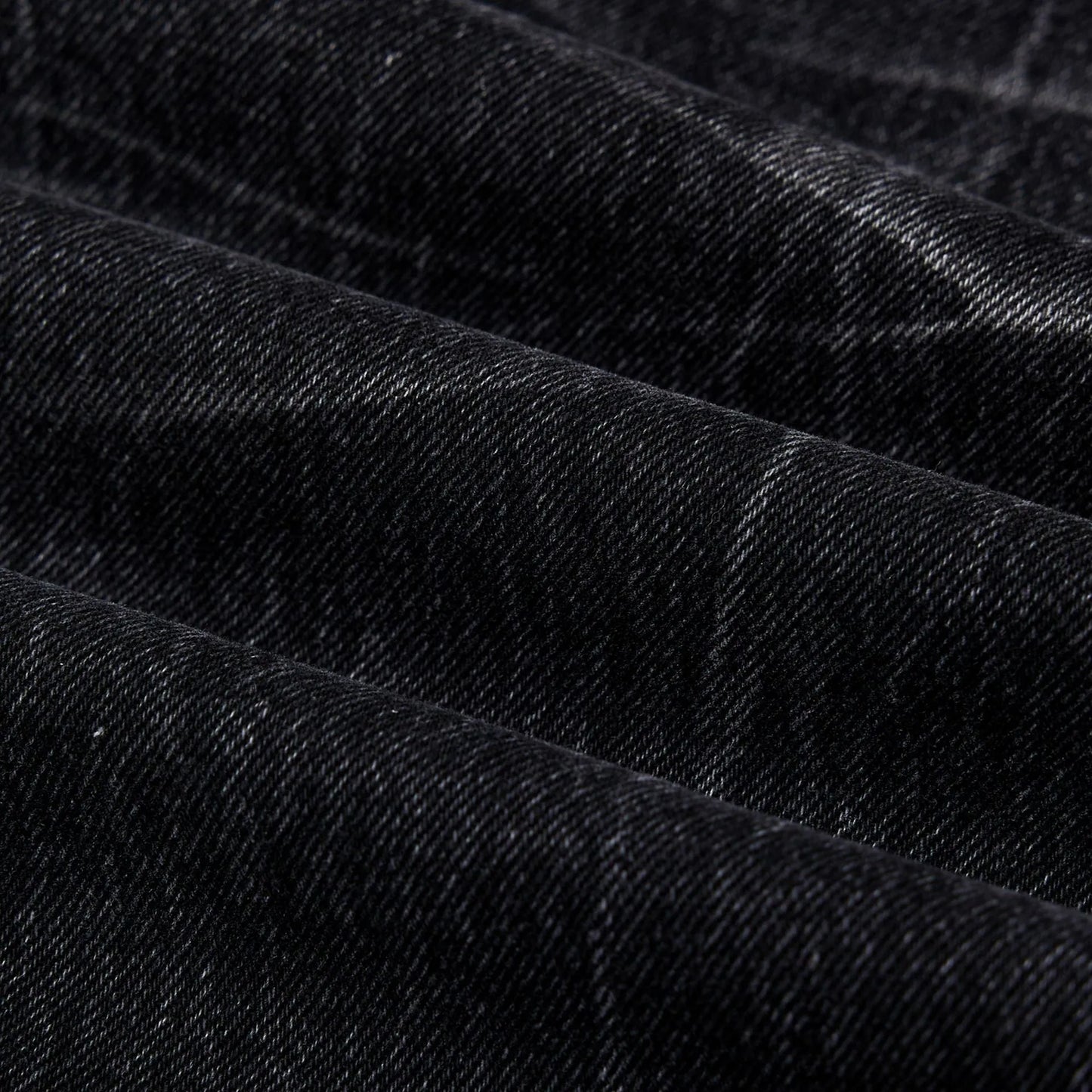 Black men's straight-leg jeans with an American washed old lightning crack distressed pattern.