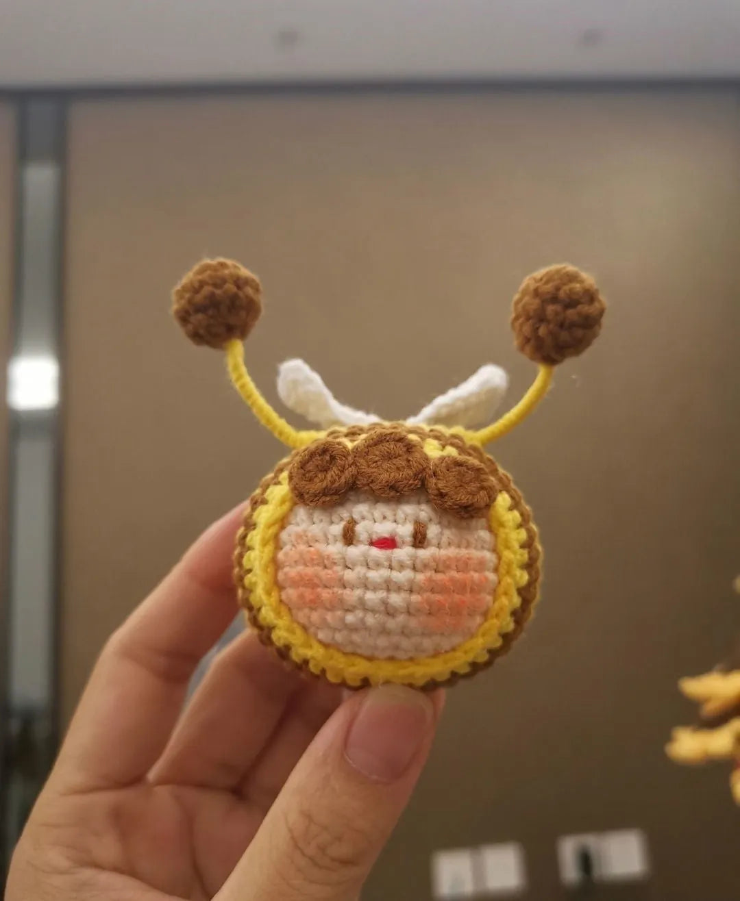 Handmade crocheted bee plush pendant for woolen dolls in soft material