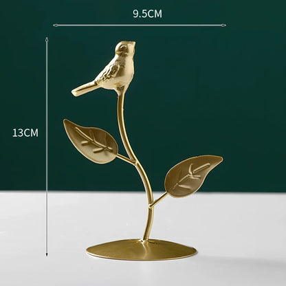 Nordic geometric wrought iron ornament with copper finish measuring 15x20cm