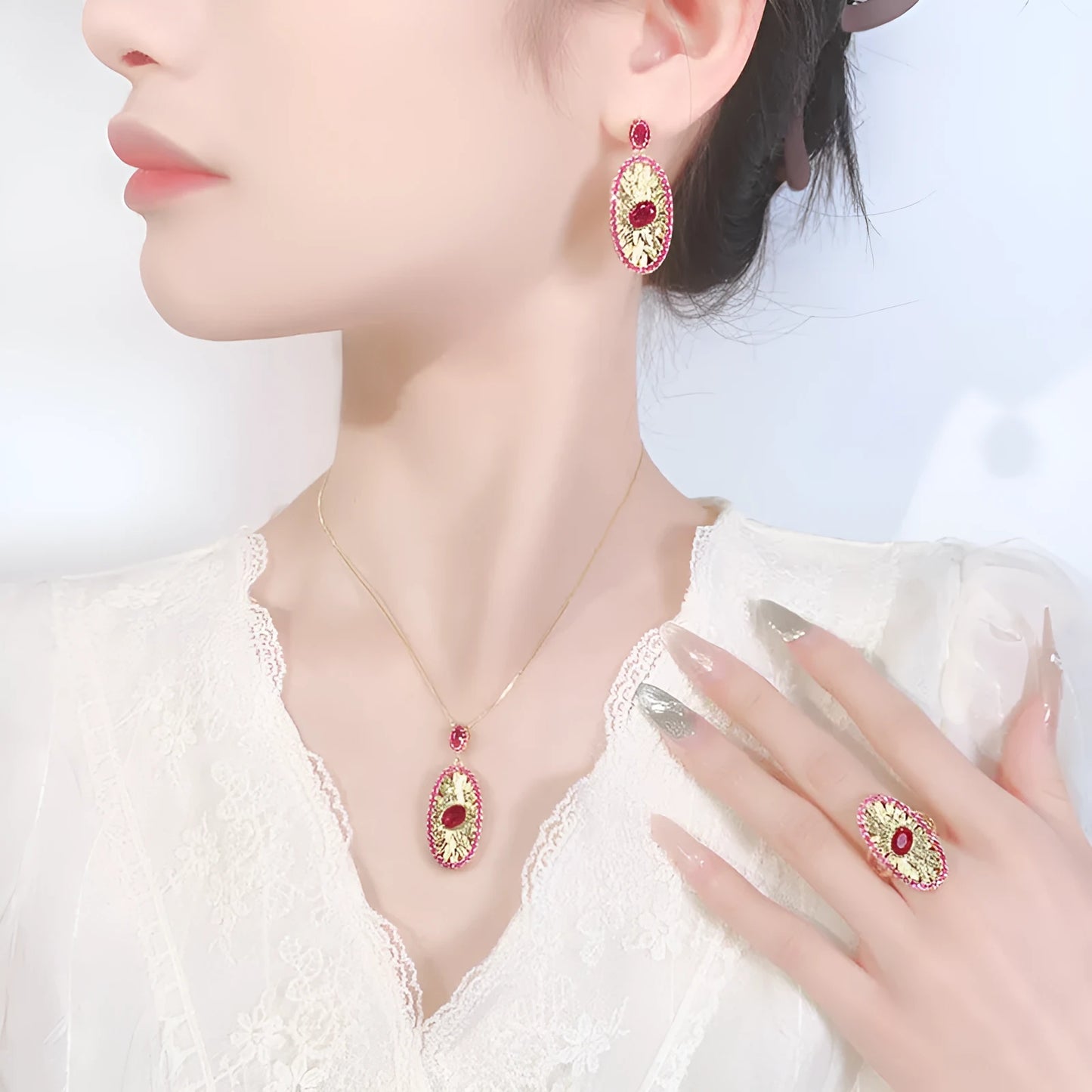 Gold-plated red corundum simulation jewellery set with necklace, ring and ear studs