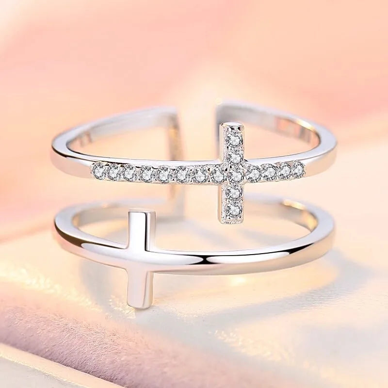 Adjustable copper ring with white gold finish and zircon gemstones, geometric design, fits sizes 5-9