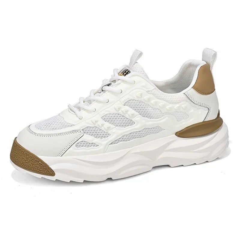 Men's solid colour breathable mesh casual shoes with round toe in white or black.