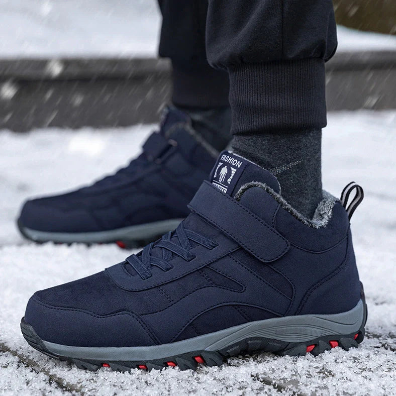 Women's high-top walking shoes with fleece lining and synthetic leather upper in maroon colour