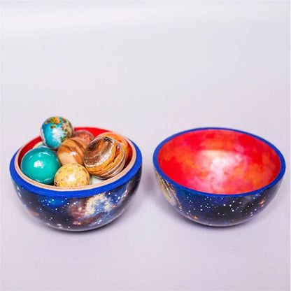 Wooden solar system model for education and decoration, includes all planets