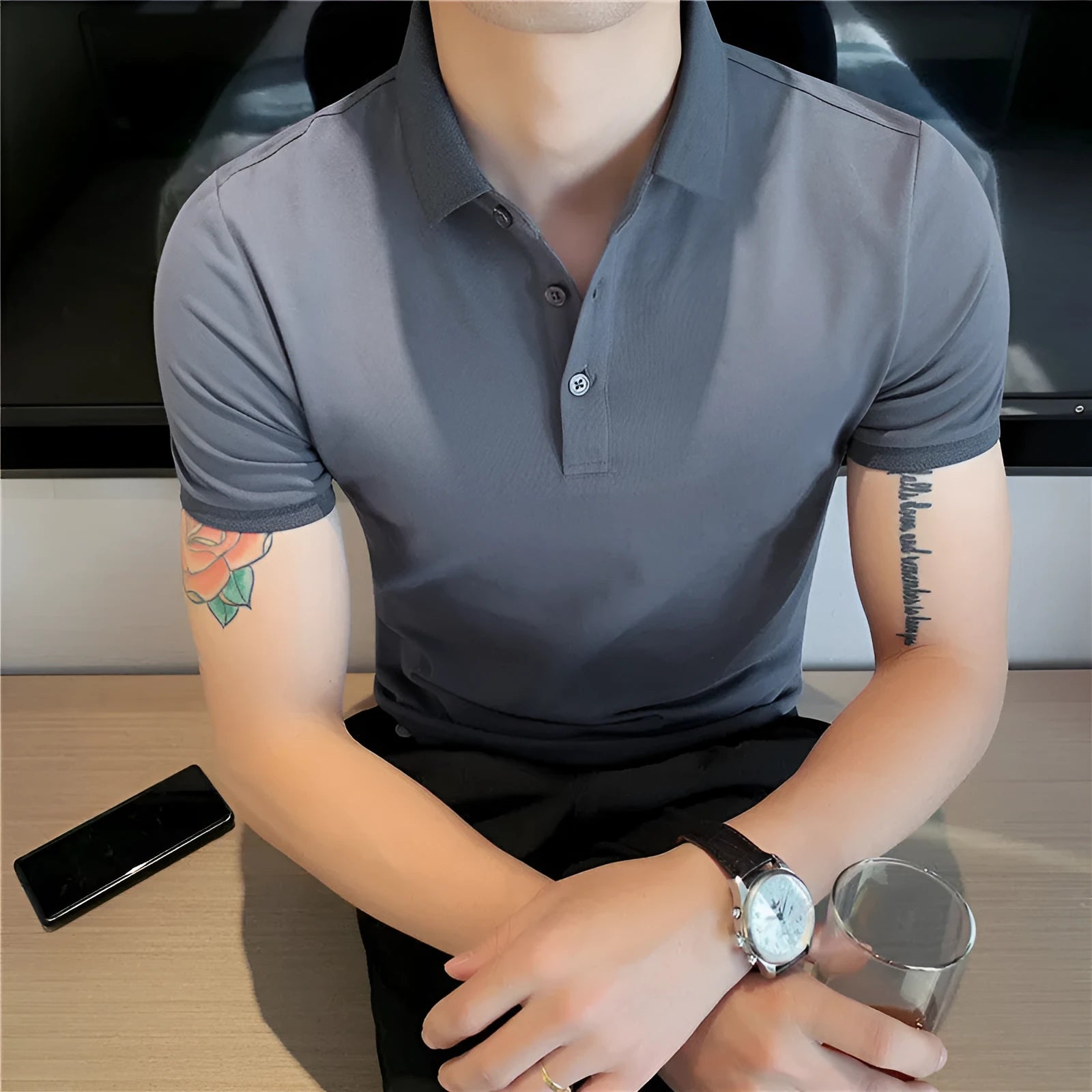 Solid colour cotton blend polo shirt with lapel collar and short sleeves in Korean style fit