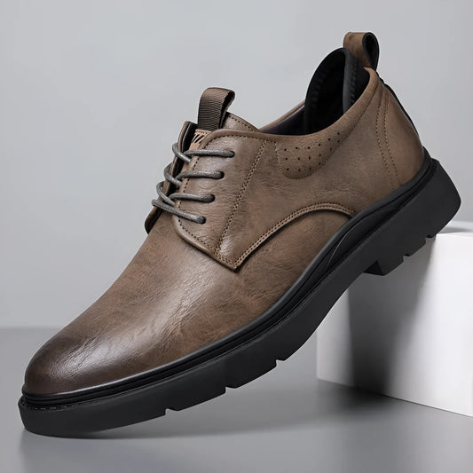 Men's black leather business shoes with sewing line detailing on two-layer cowhide upper
