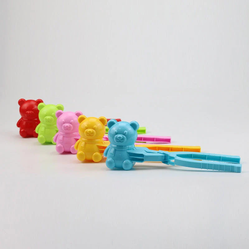 Heart-shaped red snowball maker for kids, durable plastic winter toy