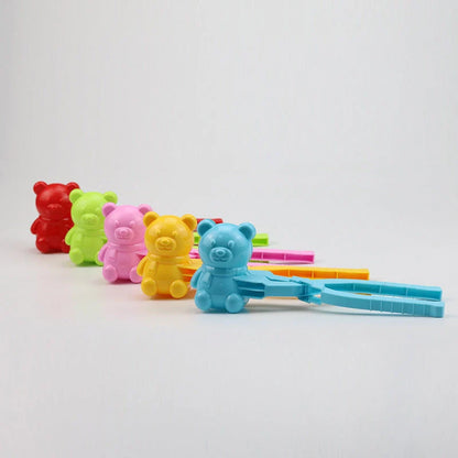 Heart-shaped red snowball maker for kids, durable plastic winter toy