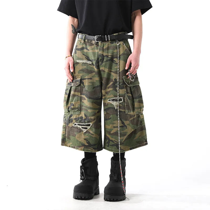 Men's camouflage pattern cropped jeans trousers in straight cut with cotton denim fabric