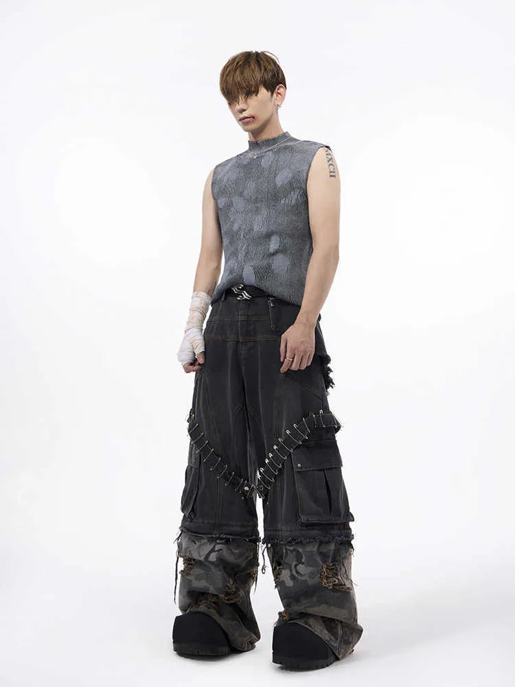 Men's black silver pastebrushing sleeveless wool blend vest with a turtleneck stand collar