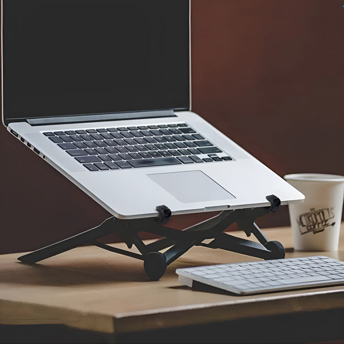 Portable folding laptop stand in sagacious black, enhanced nylon, 40x5.2x4.2cm, with carrying case and manual