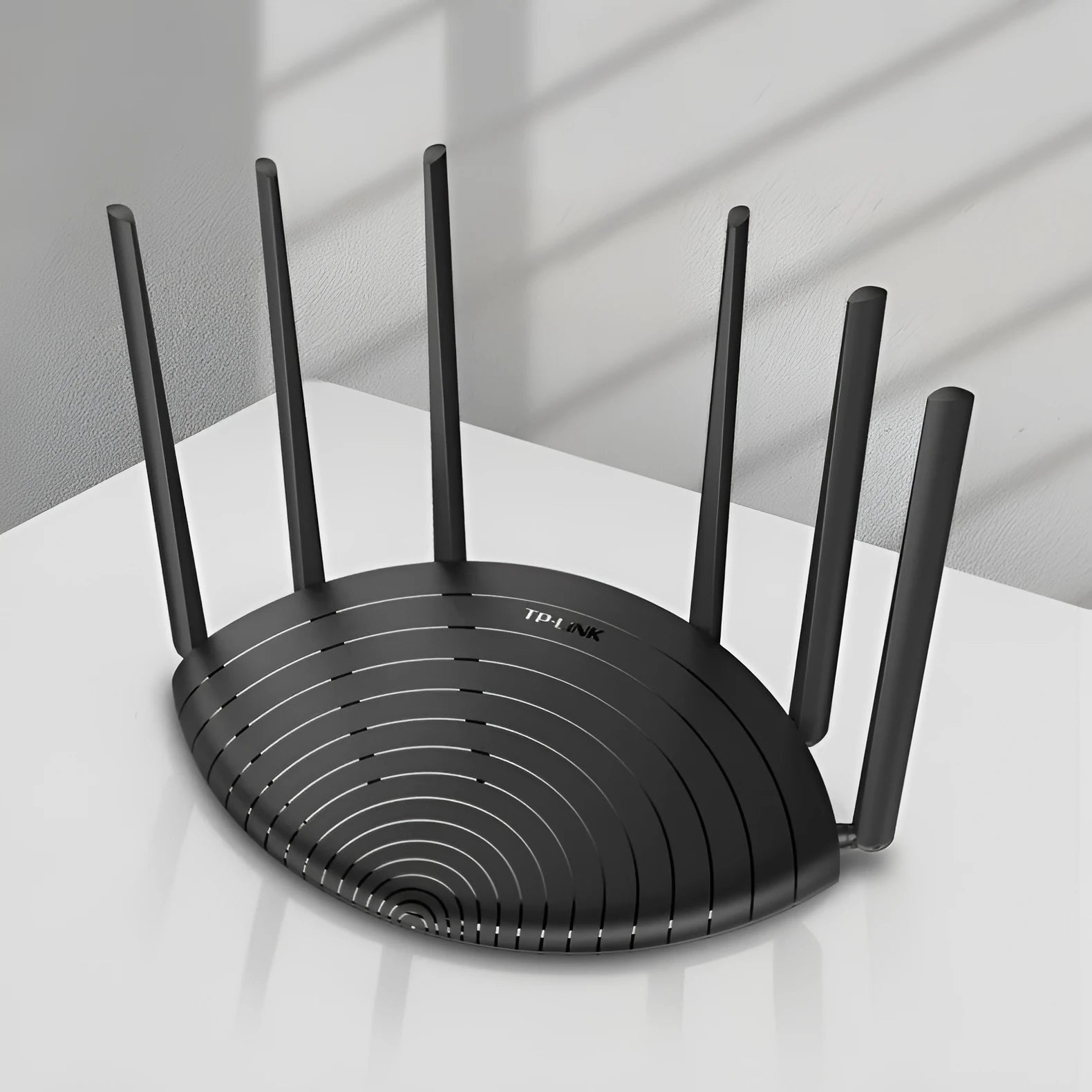 TL-WDR7661 Gigabit Edition wireless router with AC1900 technology and built-in firewall, dimensions 254mm x 160mm x 38mm