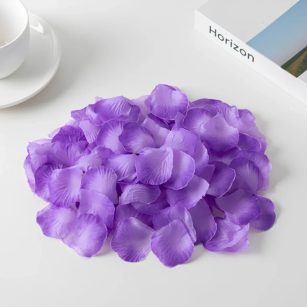 Pack of 100 high-quality silk simulated rose petals, 5cm size, in colours like rose red for wedding room scenes