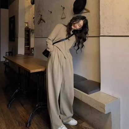 Women's khaki casual sports suit with long sleeves, trousers, and splicing details in Japanese Korean style