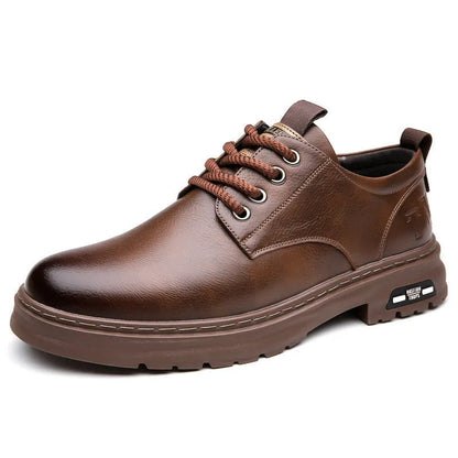 Retro men's casual shoes in black and brown with round toe and flat square heel