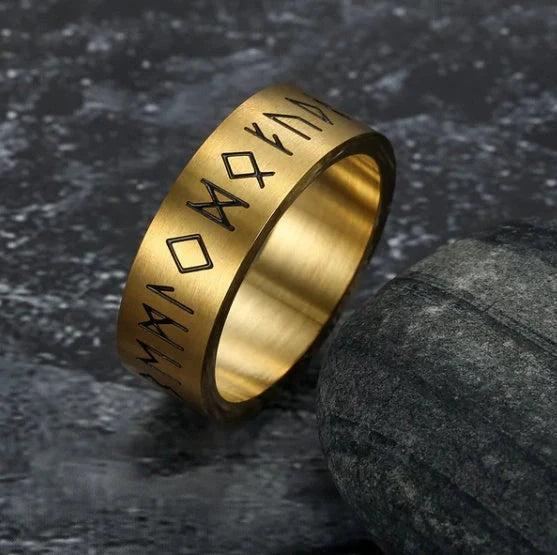 Sleek and Swiveling Titanium Steel Ring in vintage-inspired design, featuring a rotatable feature for customizable style