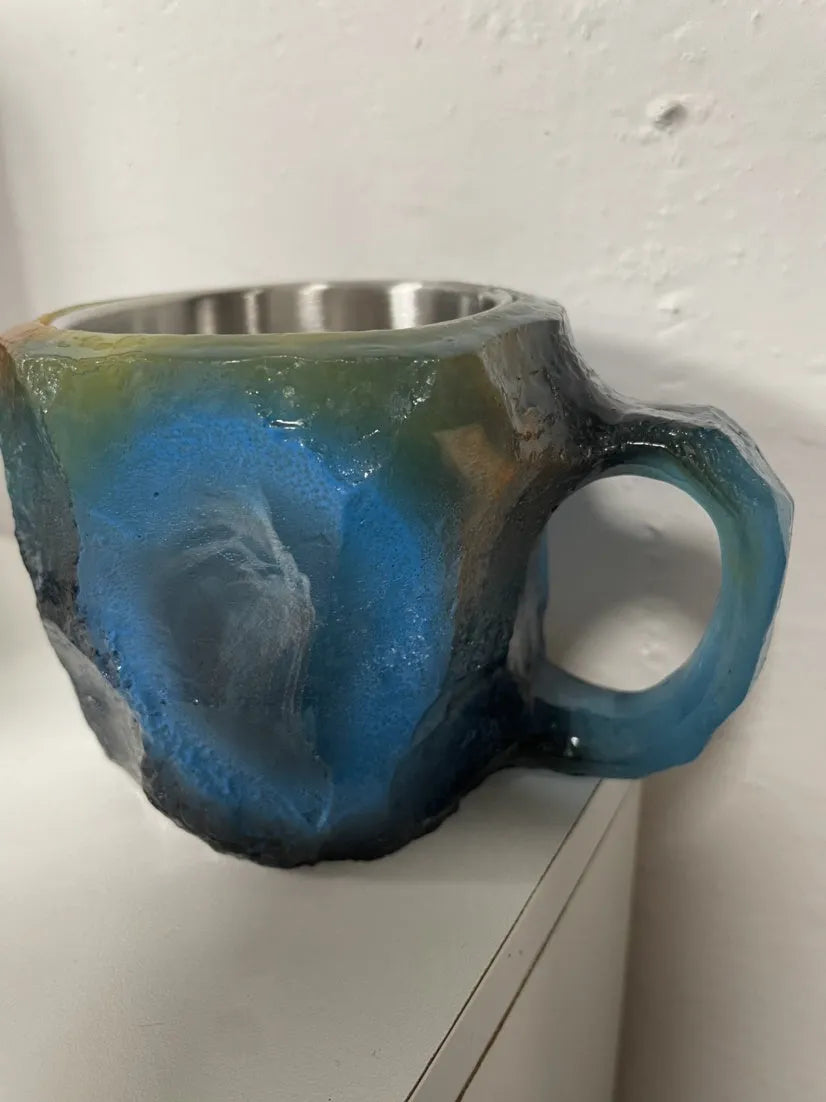 400ml resin mineral crystal coffee mug with handle in assorted colours including purple, blue, and pink.