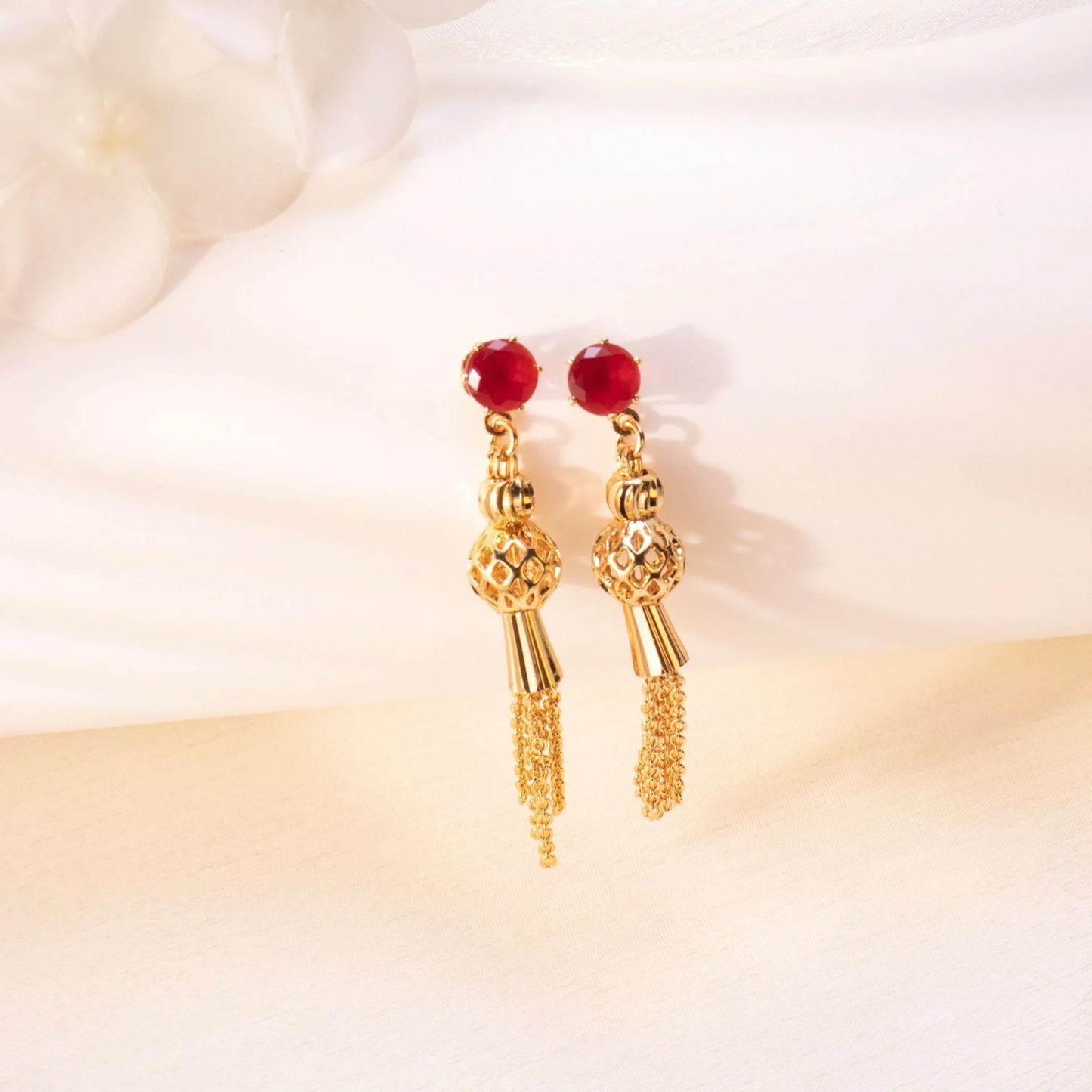 Gold-plated diamond tassel earrings for women with detailed design