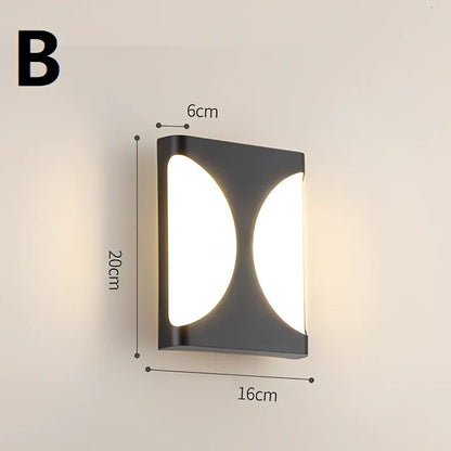 Waterproof outdoor wall light with PC lampshade measuring 200x160mm and LED illumination